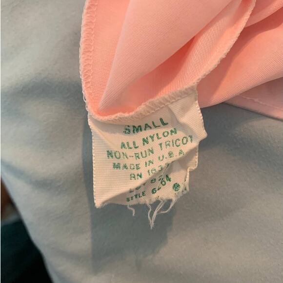 Pink Overlay Sleeveless Night with Lace inserts Vintage - Small - Picture 7 of 7